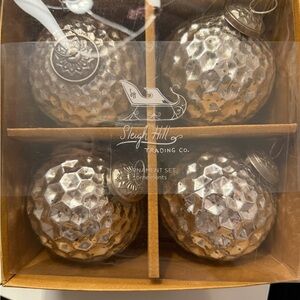 Silver Ornament Set